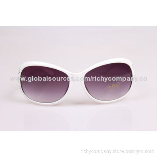 Fashionable Women's Sunglasses, OEM Orders are Welcome